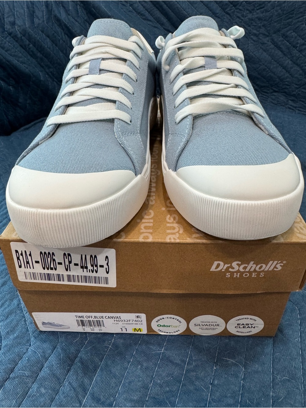 Dr. Scholl's Woman’s  Light Blue Canvas Low-Top Sneakers